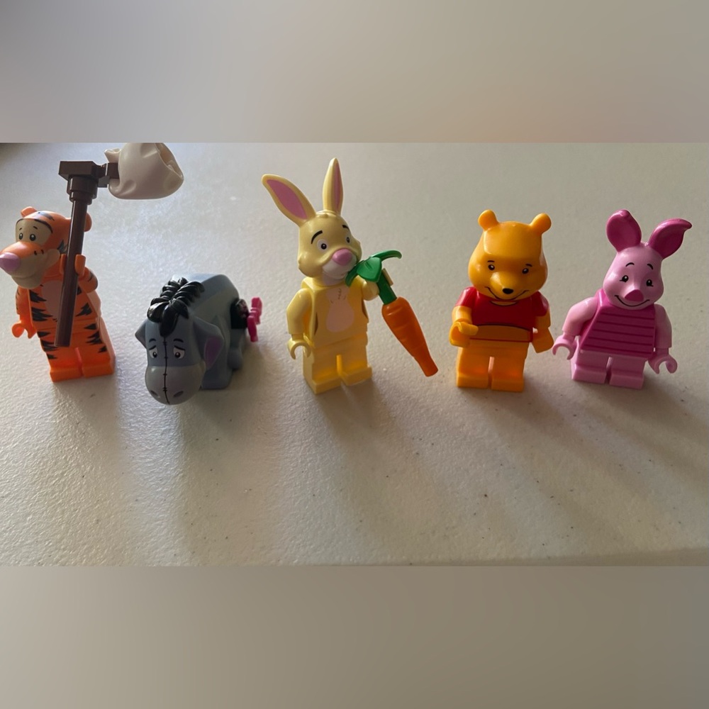 Winnie the Pooh mini figures 21326 Retired